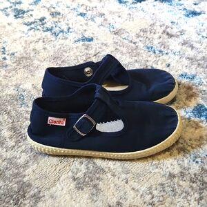 Cientas Girls Size 10.5 (28) Navy T-Strap Shoes‎